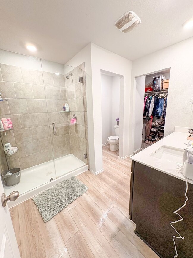 Building Photo - 7303 Veronica Ct
