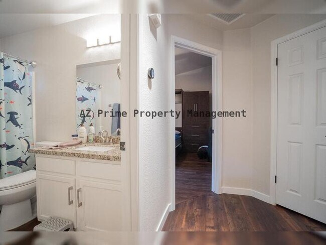 Building Photo - 3321 E Blackhawk Dr