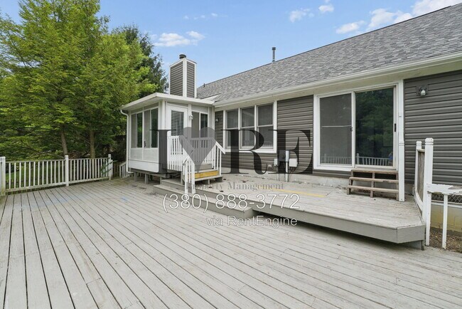 Building Photo - 358 Belle Haven Pkwy