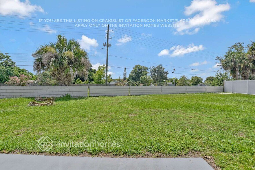 Building Photo - 6735 Precourt Dr