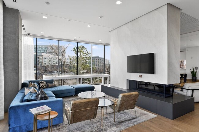 Building Photo - Charming Furnished HighRise 2BR Condo in Atlanta