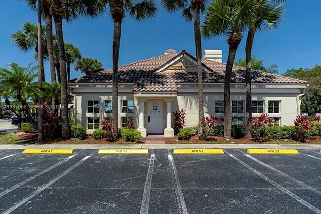 Building Photo - 815 Boynton Beach Blvd