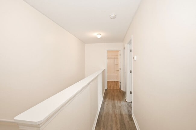 Building Photo - 1025 Rook Rd