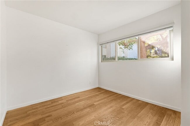 Building Photo - 4724 Park Granada