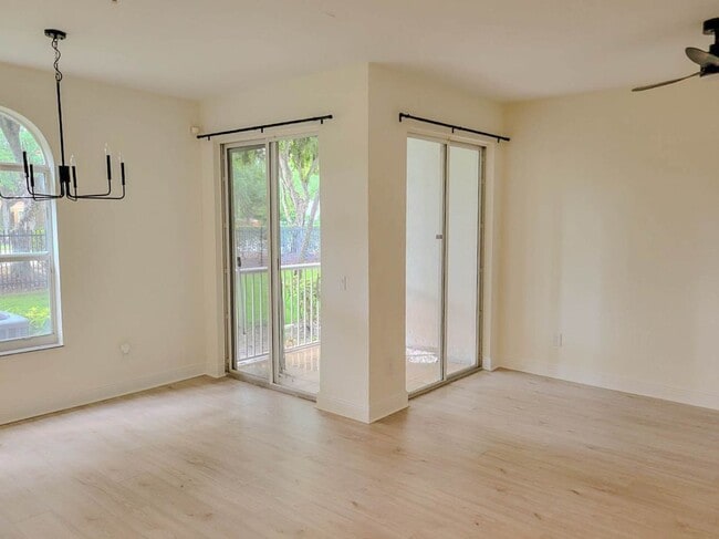 Building Photo - 4301 SW 160th Ave