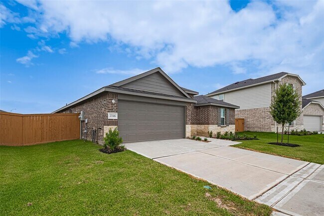 Building Photo - 27306 Sunterra Village Dr