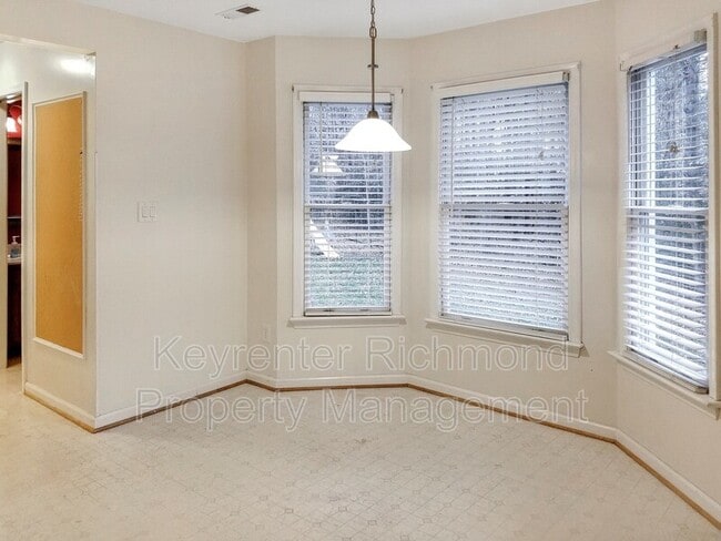 Building Photo - 7704 Middlefield Mews