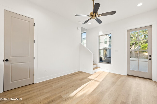 Building Photo - 202 Steiner Oaks