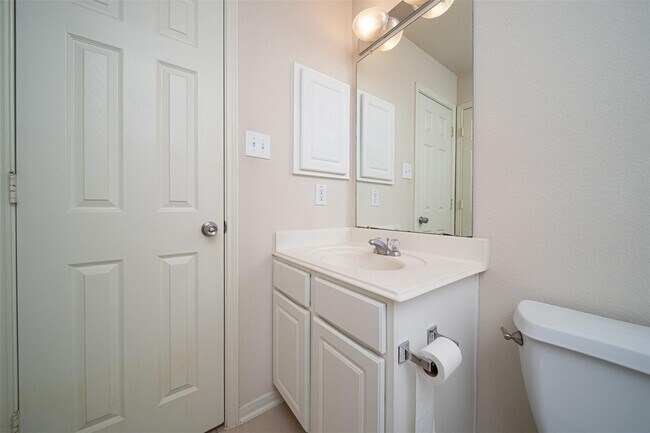 Building Photo - 20547 Upland Fair Ln