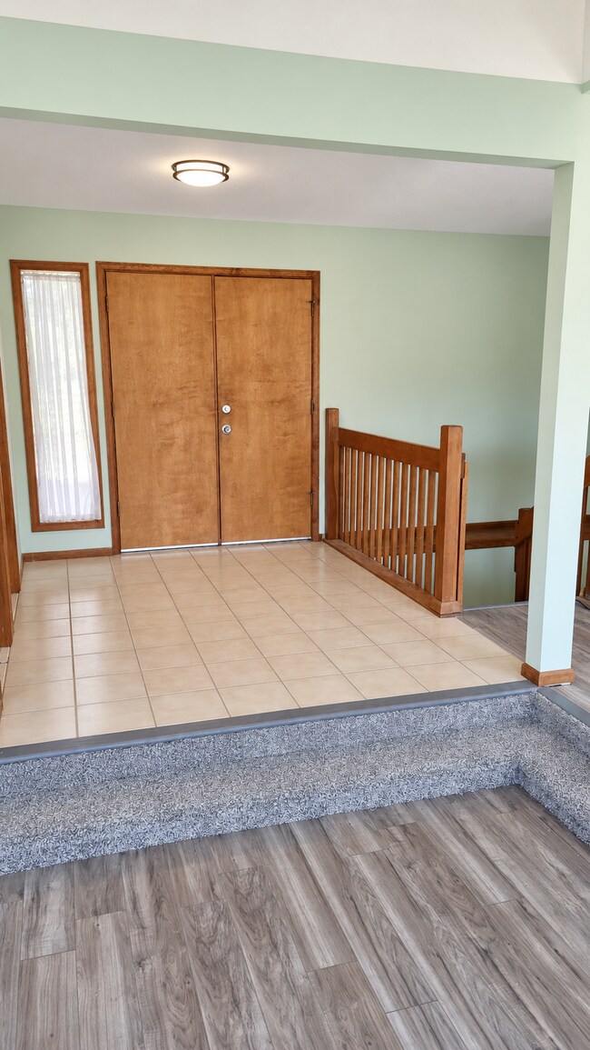 Building Photo - 4555 Sentinel Rock Terrace