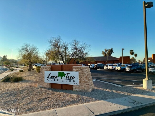 Building Photo - 3189 E Hazeltine Way