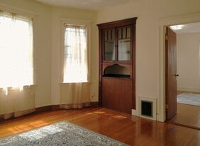 Building Photo - 3985 Washington St