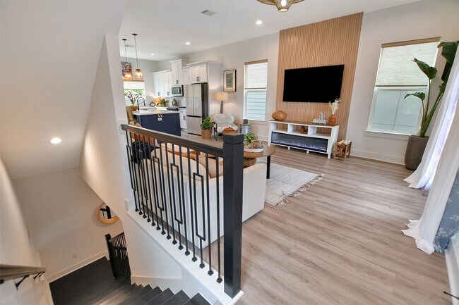 Building Photo - 1106 Paul Quinn St