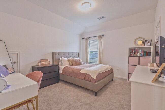 Building Photo - 31502 Willows Bracken Ct
