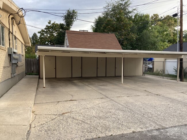 Carport and storage units - 922 S Lake St