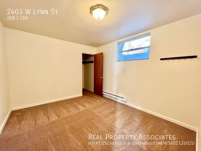 Building Photo - 2403 W Lynn St