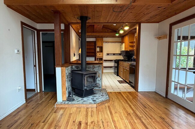 Building Photo - 3946 L K Wood Ct