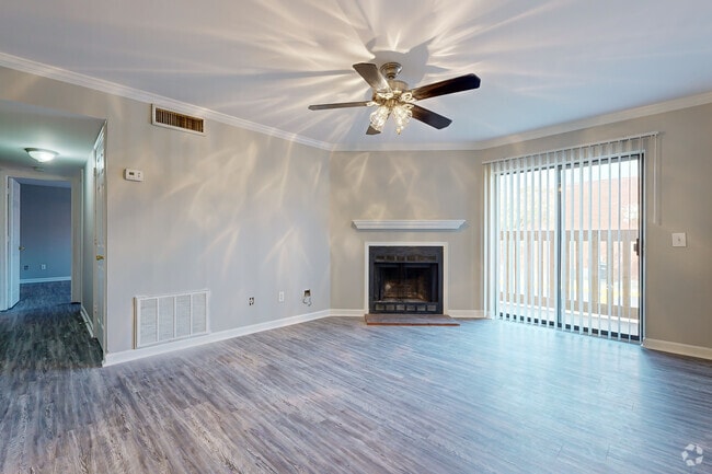 Interior Photo - 2800 McFarland