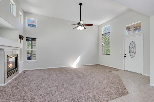 Building Photo - 10373 Ravenswood Way