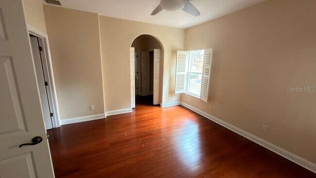 Building Photo - 7181 Regina Way