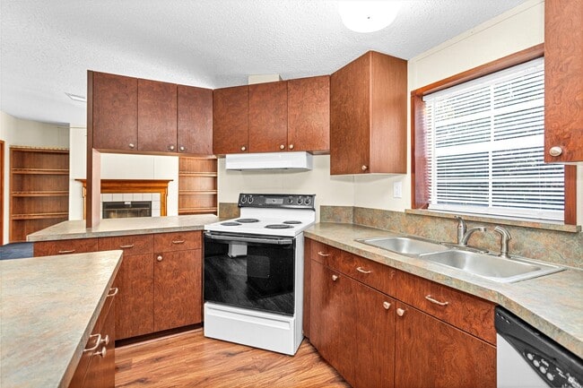 Building Photo - 11261 Rose Rd