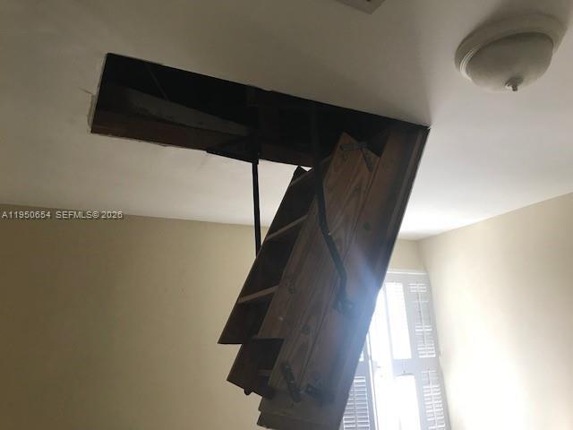 Building Photo - 337 Ives Dairy Rd