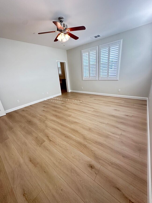 Building Photo - Beautiful Pavilion Park Home for Rent