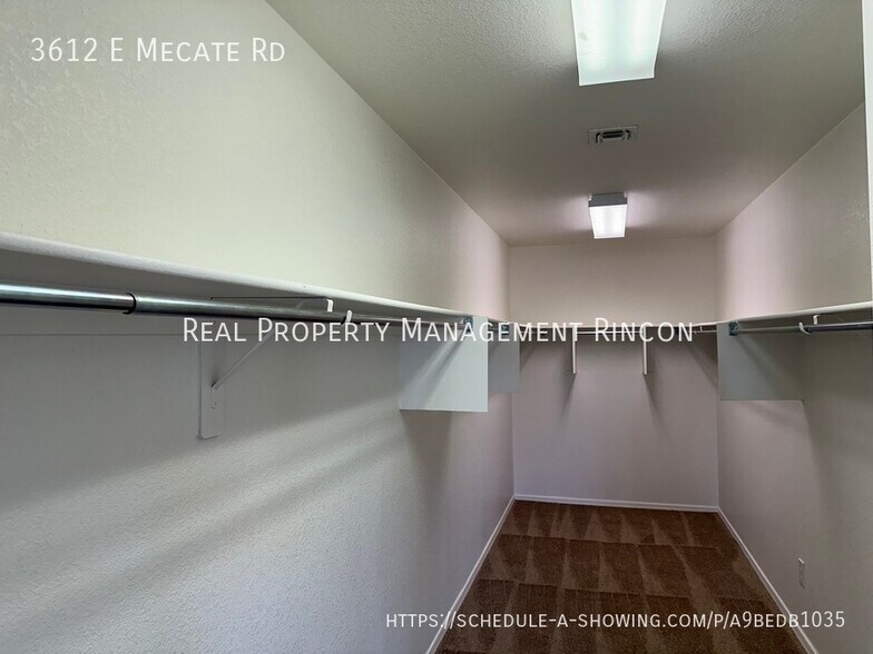 Building Photo - 3612 E Mecate Rd