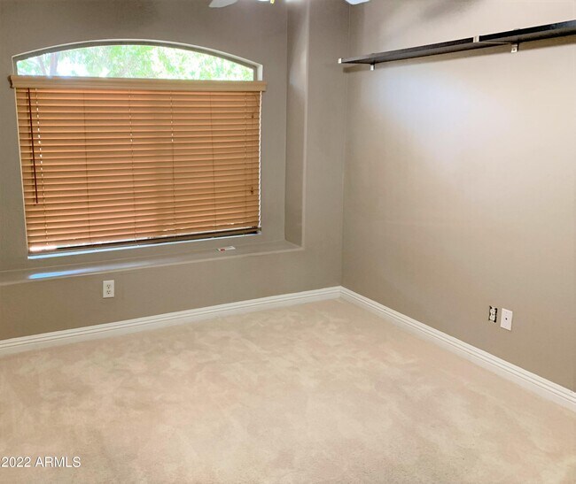 Building Photo - 1273 N Exeter St