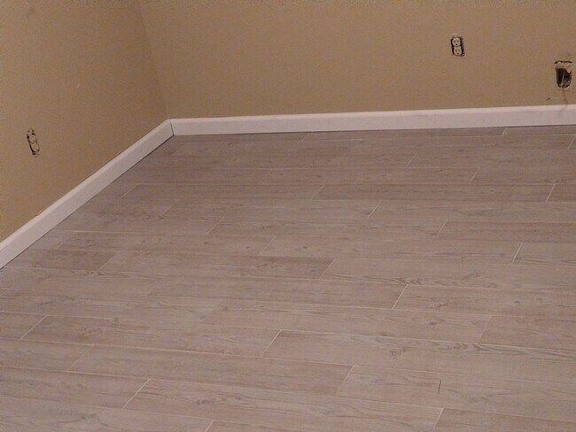 Building Photo - 2339 Walden Dr