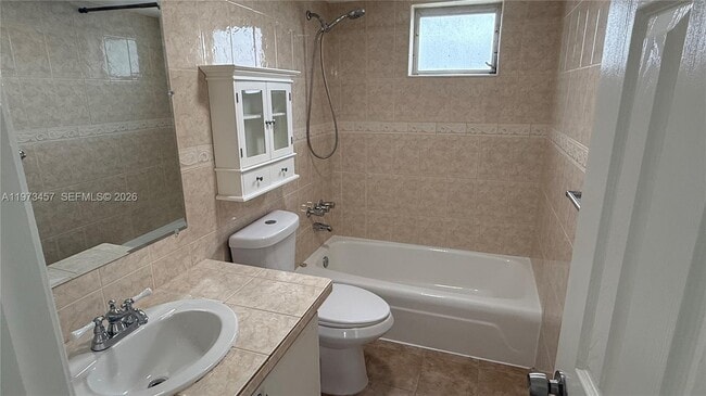 Building Photo - 3849 NE 169th St