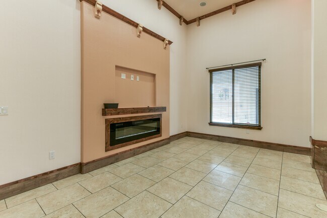 Building Photo - 8024 Canoncito Dr