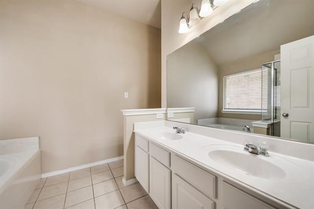 Building Photo - 3121 Blue Sage Dr
