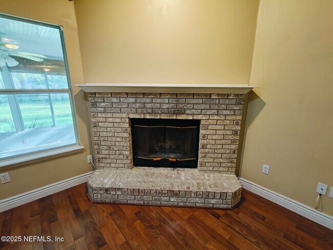 Building Photo - 1845 Weston Cir