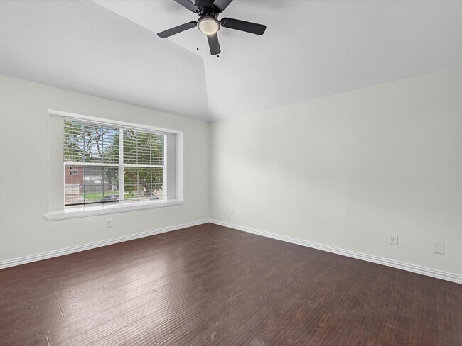 Building Photo - 15118 Gaines Meadow Ct