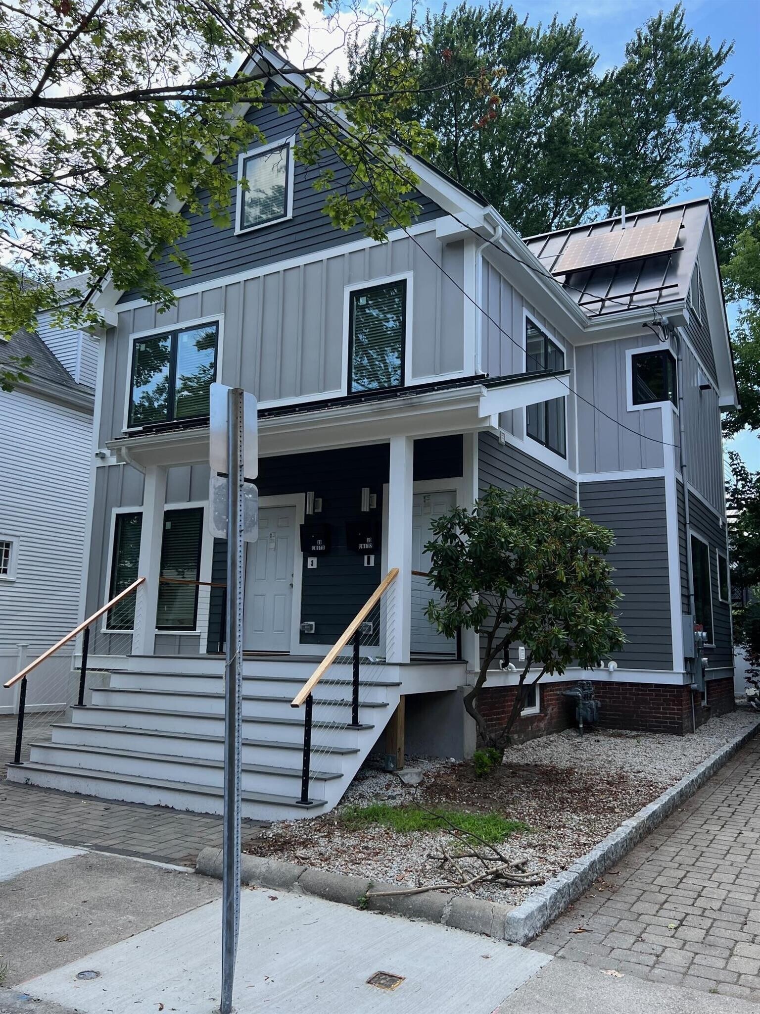 Building Photo - 19 Gorham St