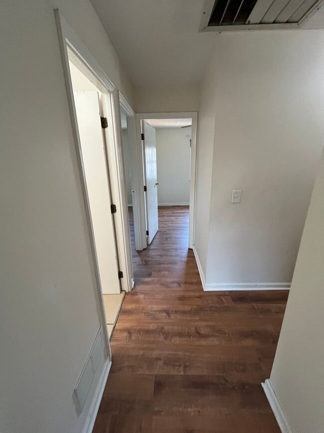 Building Photo - Three Bedroom in West Chester!