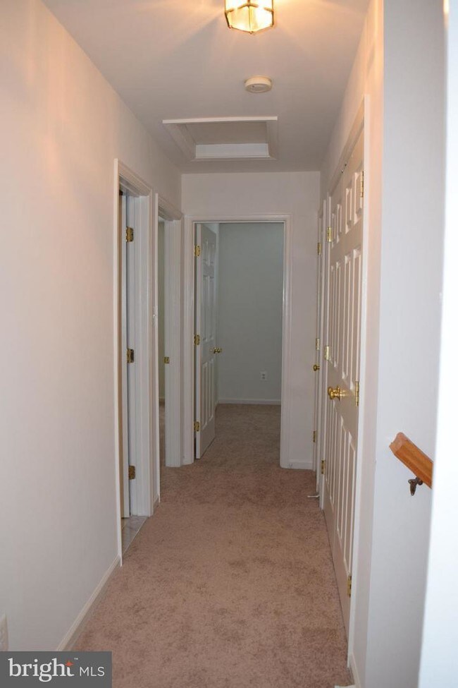 Building Photo - 45006 University Dr