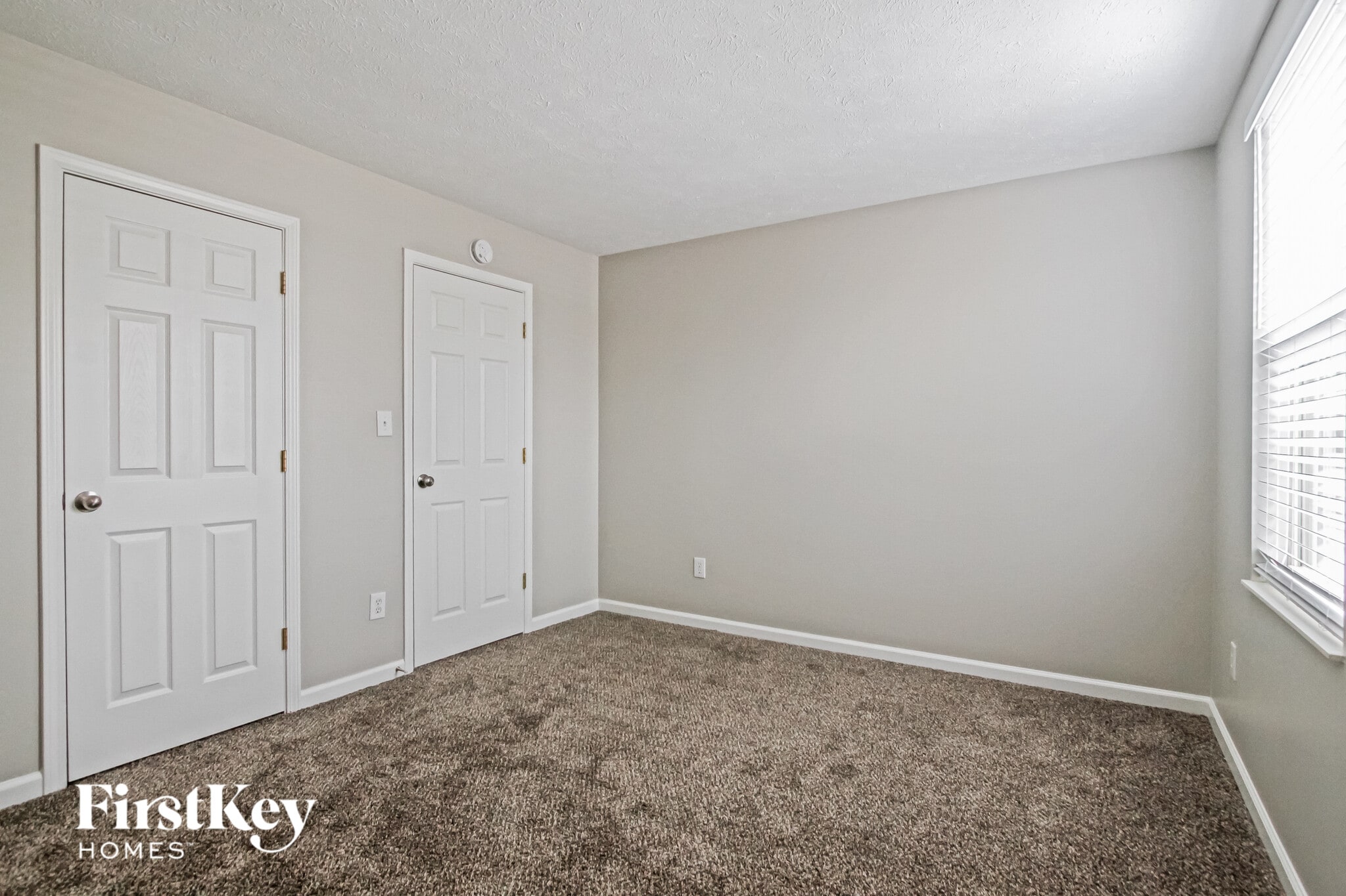 Building Photo - 6250 Twyckenham Dr