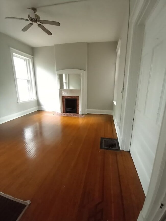 Building Photo - 415 Belgravia Ct