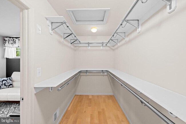 Building Photo - 1116 Autumn Brook Ave