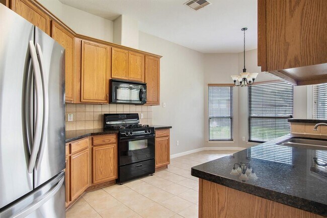 Building Photo - 16011 Rustlers Trail Ln