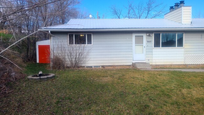 Building Photo - 945 Buchanan Ave