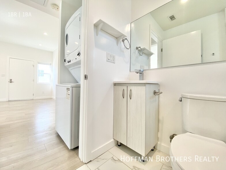 Building Photo - 2510 London St