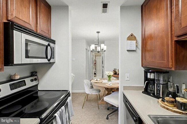 Building Photo - 75 Red Maple Ct