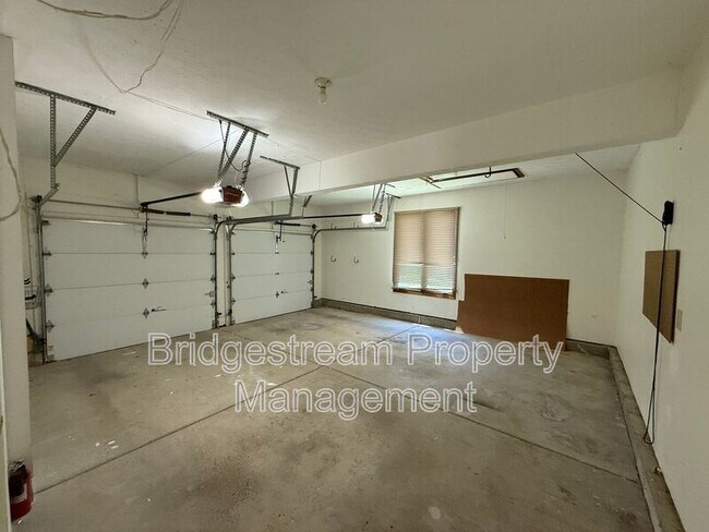 Building Photo - 2627 Gentle Wind Point