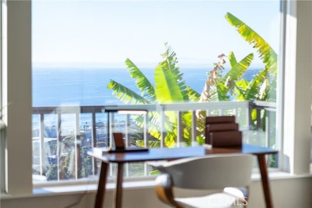 Building Photo - 2192 Crestview Dr