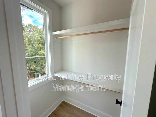 Building Photo - 1360 Briar Creek Rd