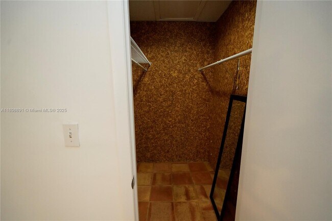 Building Photo - 15402 SW 85th Terrace
