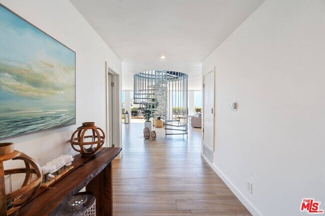 Building Photo - 31518 Broad Beach Rd